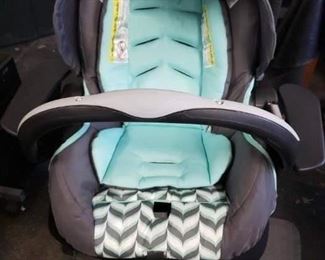 Evenflo adjustable car seat carrier Interchangeable $45