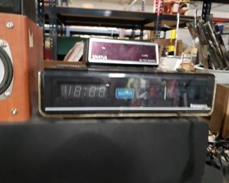 Vintage Panasonic #RC-150 clock/weather Radio $25