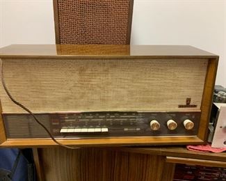 Grundig Table Top Radio