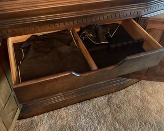 Ethan Allen China Cabinet