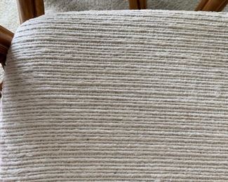 Ethan Allen Rattan Table w/4 Chairs