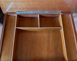 Jewelry Music Box Tables