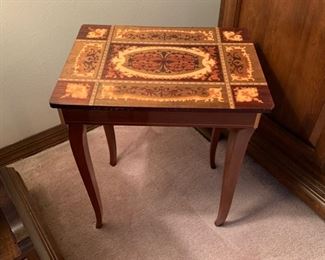 Jewelry Music Box Tables