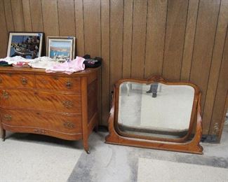 Lovely antique Dresser with mirror