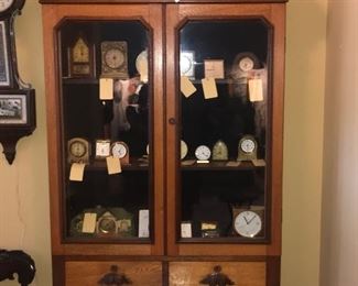 Items Located In The Entry Hallway