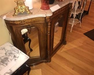 Items Located In The Entry Hallway