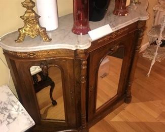 Items Located In The Entry Hallway