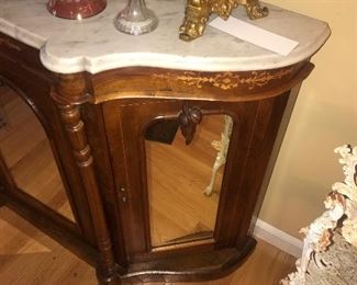 Items Located In The Entry Hallway