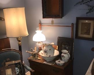 Items Located In The 1st Bedroom