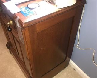 Items Located In The 1st Bedroom