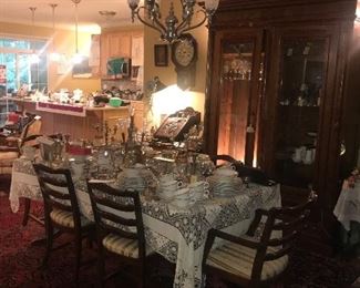Items Located In The Dining Room