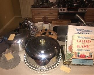 Items Located In The Kitchen ~ Some Cute Vintage Pieces