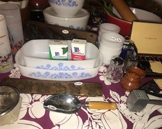 Items Located In The Kitchen ~ Some Cute Vintage Pieces