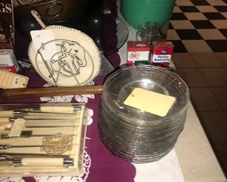 Items Located In The Kitchen ~ Some Cute Vintage Pieces