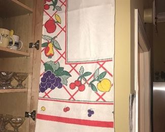 Items Located In The Kitchen ~ Some Cute Vintage Pieces