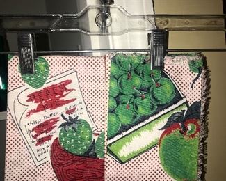 Items Located In The Kitchen ~ Some Cute Vintage Pieces