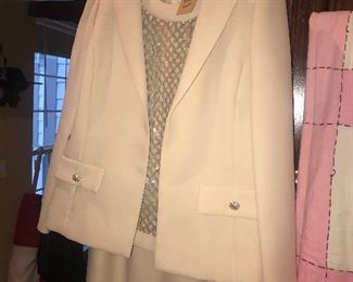 Items Located In The 2nd Bedroom