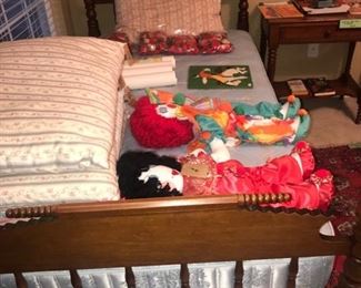 Items Located In The 3rd Bedroom ~ Antique Twin Size Beds