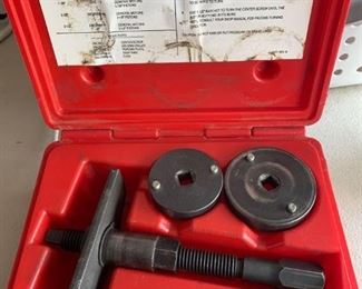 Mac Tools Disc Break Caliper Set
