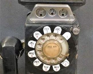 https://connect.invaluable.com/randr/auction-lot/vintage-northern-electric-3-slot-payphone_49944B4951
