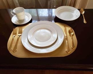 China Pearl Elegant Fifty Piece Place Setting
