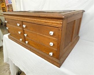 VIEW 2 COATS CAB. W/ LIFT TOP 