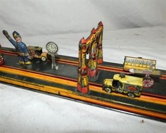 VIEW 2 CLOSEUP MARX WINDUP TERMINAL  