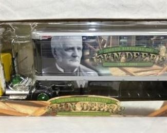 ERTL JOHN DEERE TRUCK IN BOX 