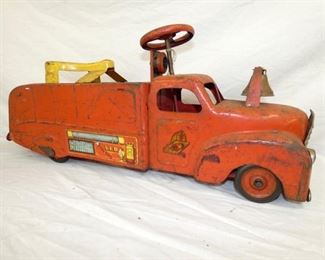 MARX SIT AND RIDE FIRE TRUCK 