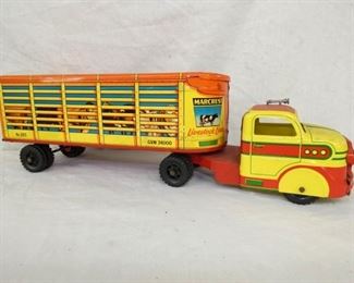 MARCREST LIVESTOCK TRUCK 