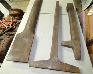 VIEW 2 CLOSEUP EARLY SHAPING ANVILS 