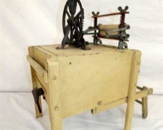 VIEW 3 18X23 COLUMBIA WRINGER WASHER 