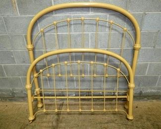 WROUGHT IRON BED 