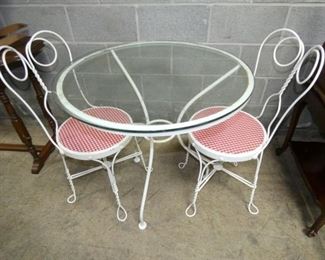 3PC. IRON TABLE SET 