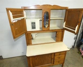 VIEW 3 INSIDE HOOSIER W/ SIFTER 