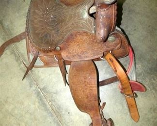 WESTERN SADDLE 