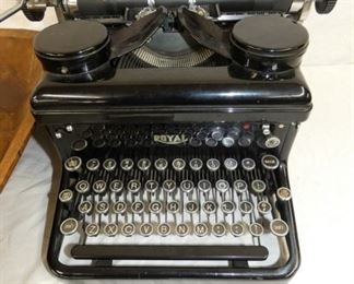VIEW 2 ROYAL TYPEWRITER EARLY 