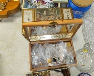 COSTUME JEWELRY 