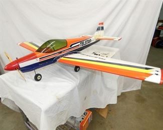 VIEW 2 CLOSE MODEL AIRPLANE TELSTAR 