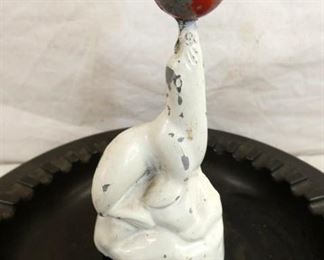 VIEW 2 CLOSEUP COUNTER DISPLAY 