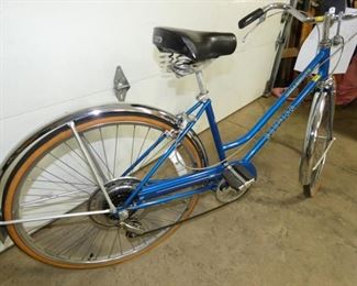 VIEW 3 SCHWIN BICYCLE NICE 