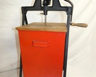 HANDCRANK BUTTER CHURN 