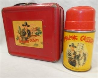 VIEW 2 CLOSEUP LUNCH BOX W/ THERMUS 