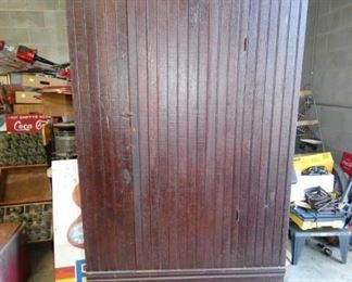 1 DOOR PRIM. PINE WARDROBE 