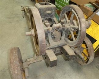 VIEW 5 HIT & MISS ENGINE 