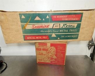 COLOR WHEEL/4FT. ALUM. CHRISTMAS TREE 