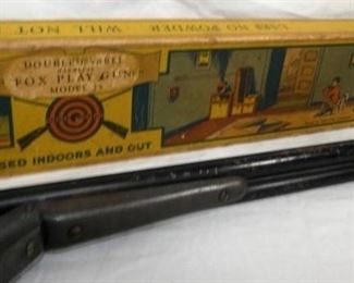 VIEW 5 CLOSE UP FOX PLAY GUN 