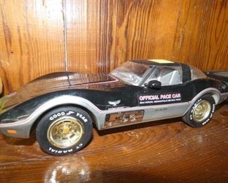 14IN. CORVETTE Jim Beam DECANTER 