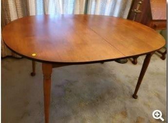 Oval Dining Table with 2 Leaves