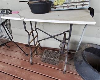 Vintage cast iron pans and pot, various conditions. More in basement.